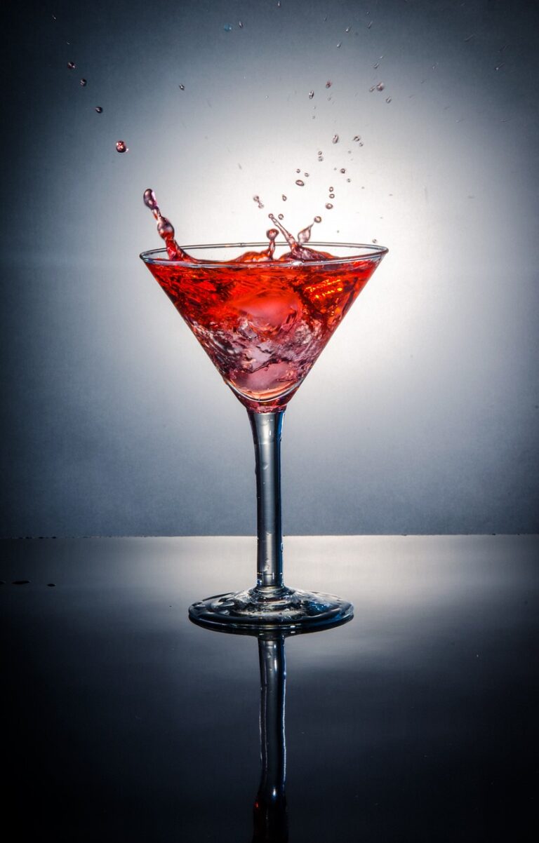 cocktail, drink, martini-1548905.jpg
